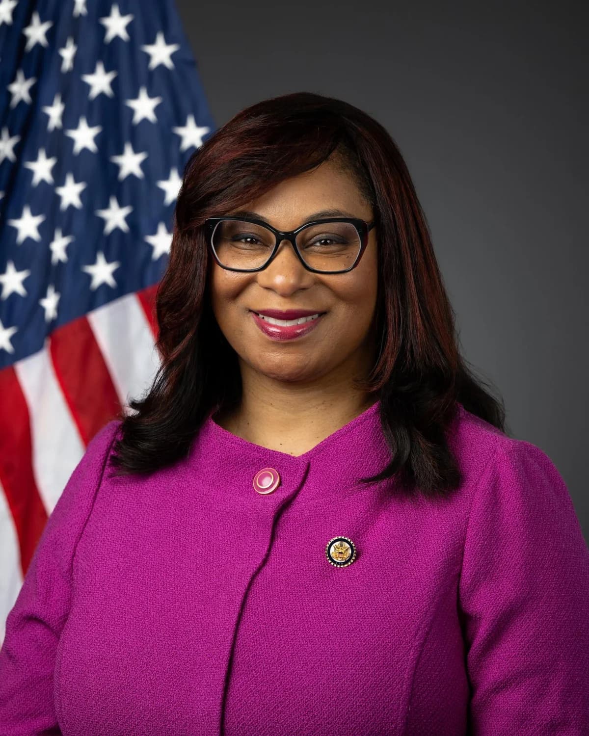 Janelle Bynum, official photograph