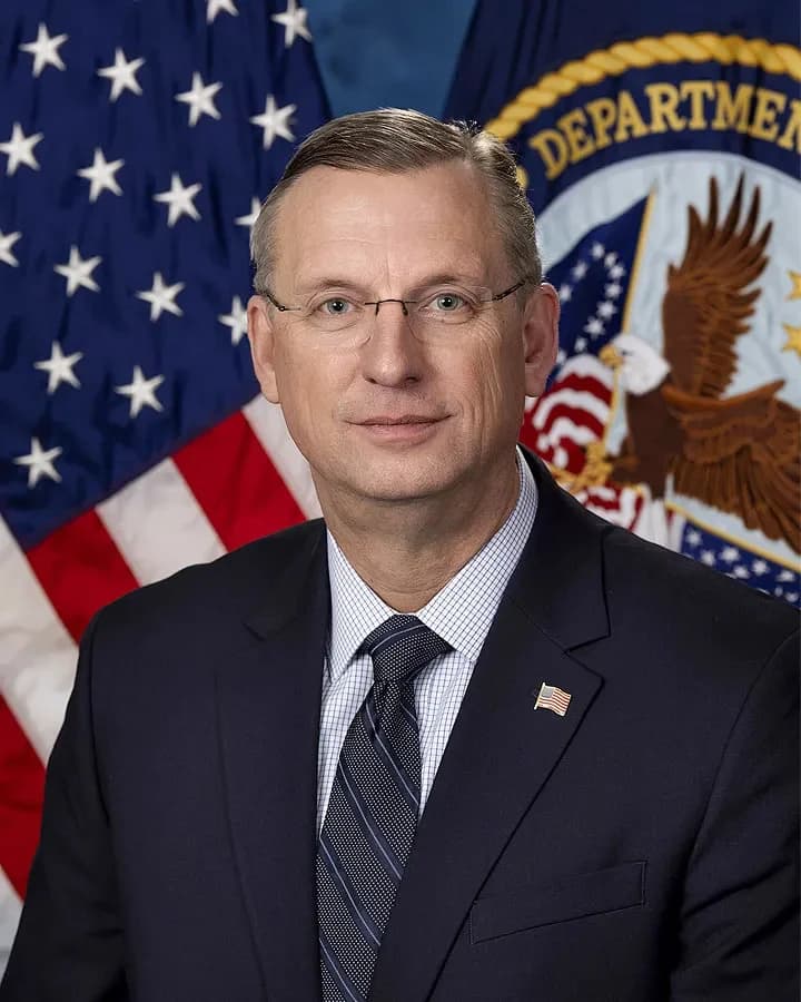 Doug Collins, official photograph