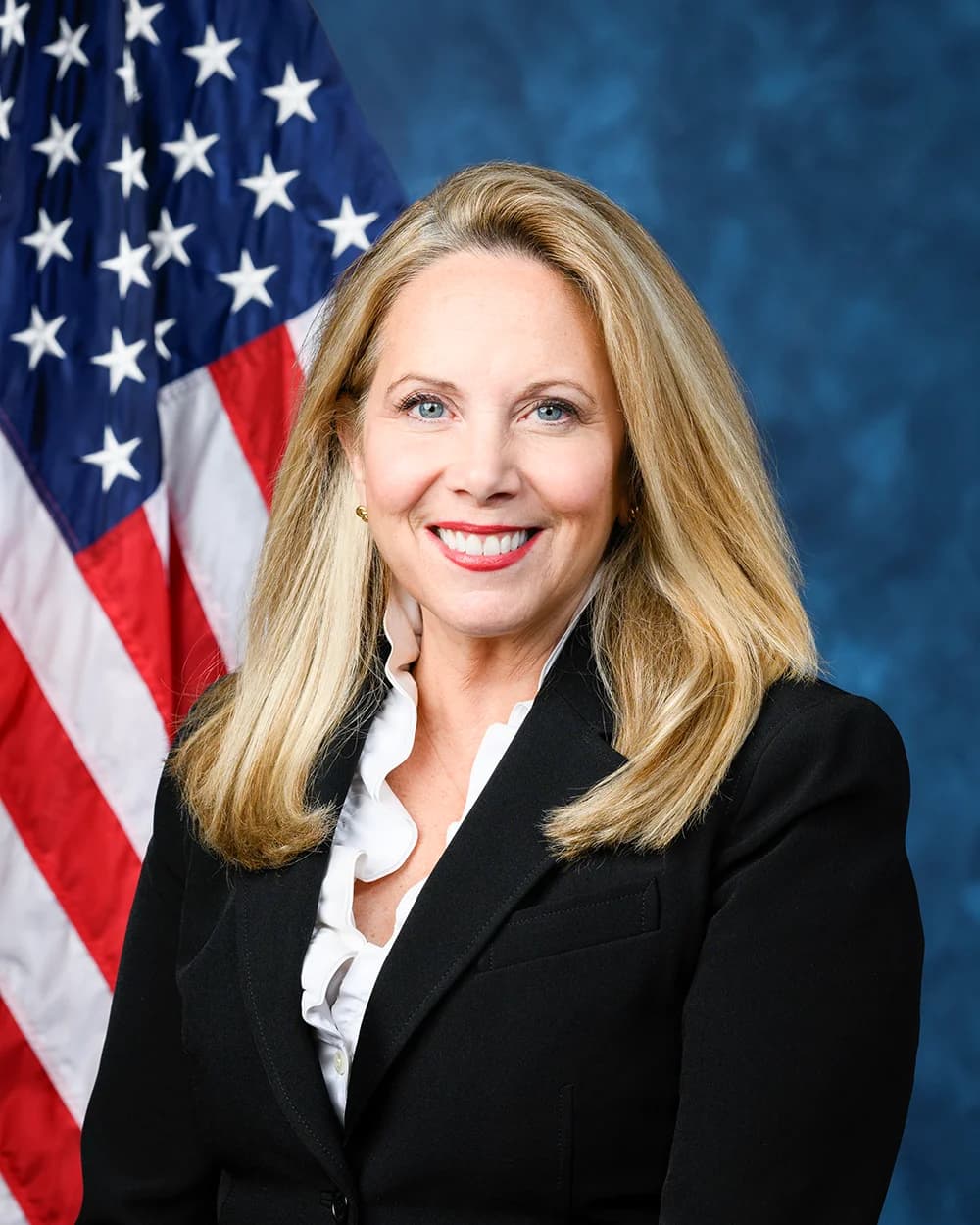 Laura Gillen, official photograph