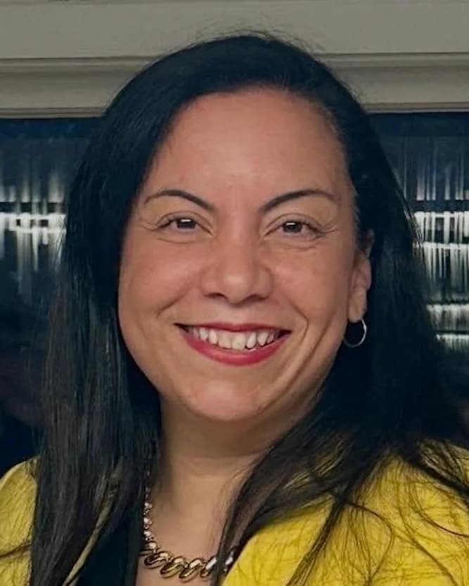 Analilia Mejia, official photograph